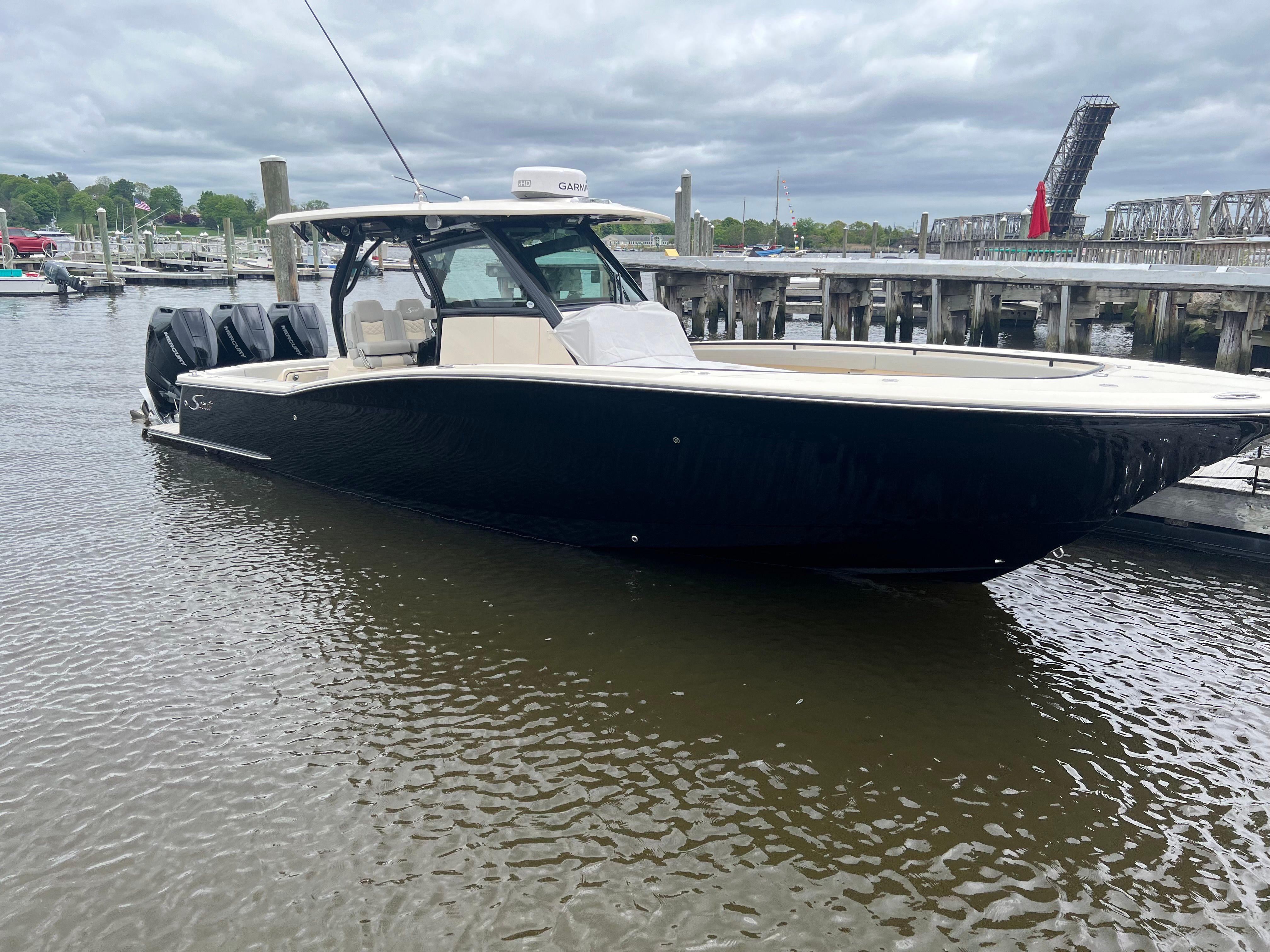 2024 Scout 355 LXF