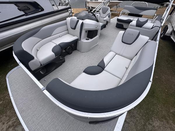 2025 Avalon LSZ Cruise Rear Bench pontoon boat with luxurious seating and modern design.