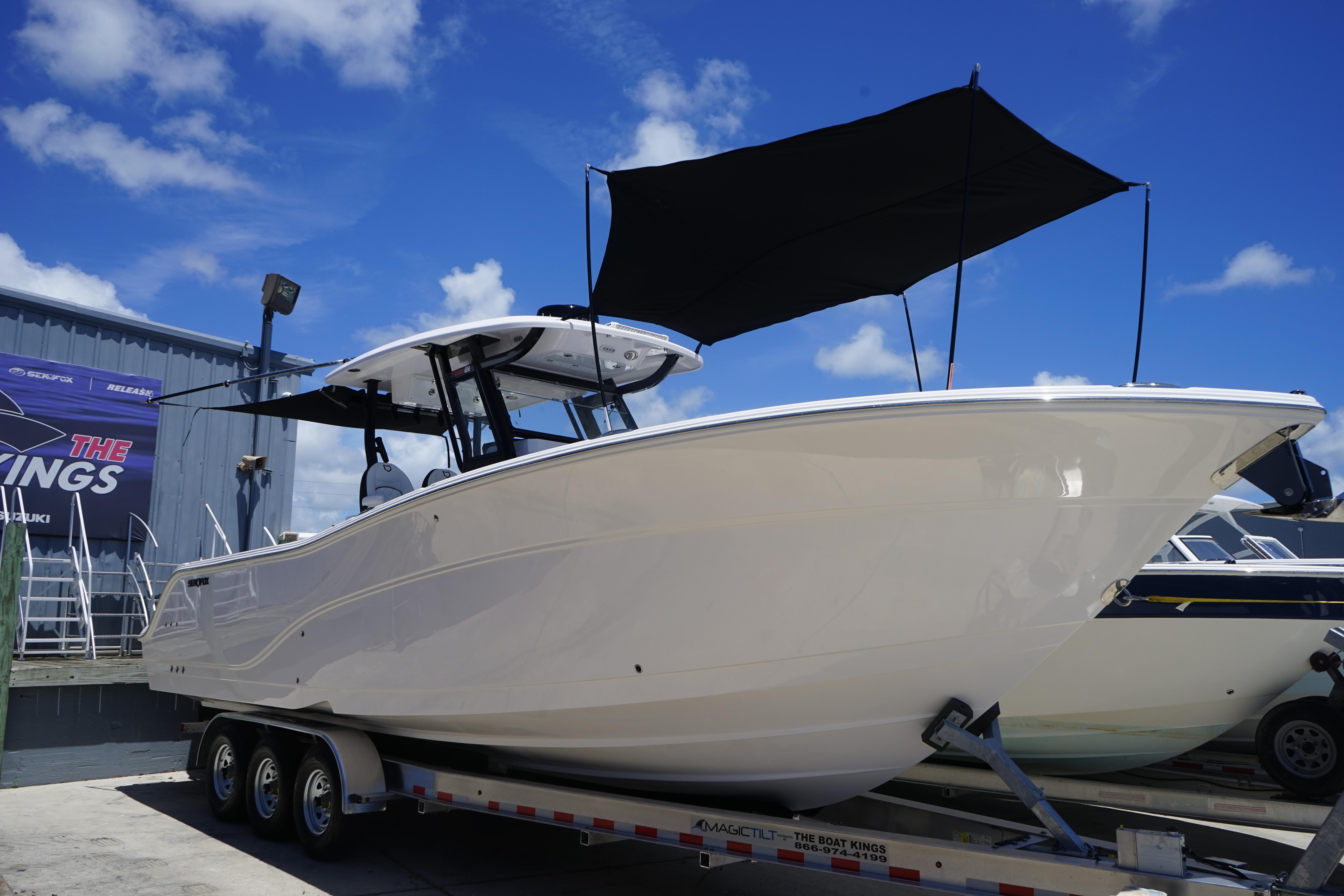 2025 Sea Fox 328 Commander