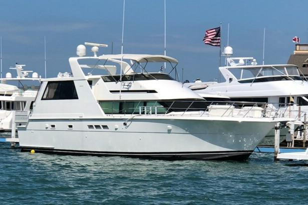 1995 Hatteras 52 Cockpit Motor Yacht