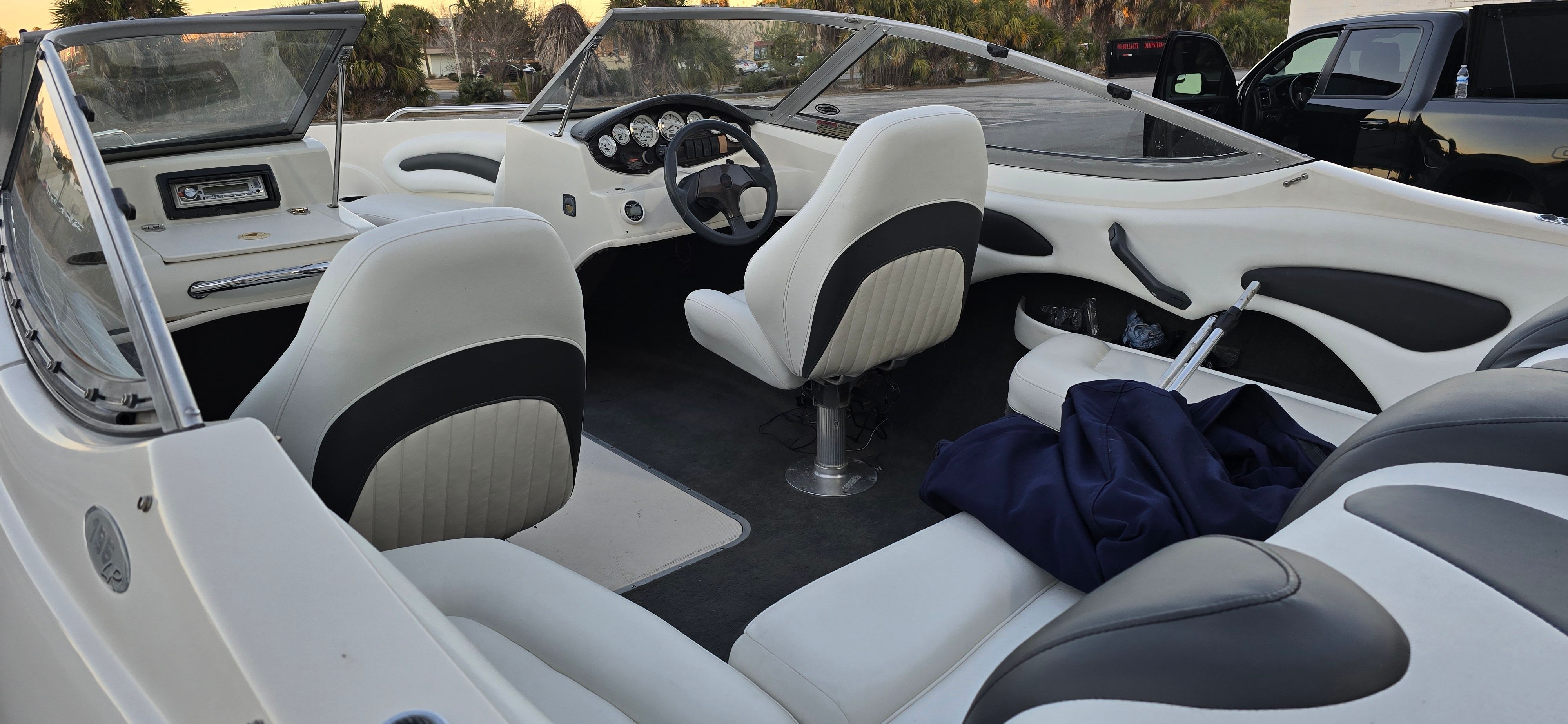 2004 Stingray 195 LR - 2