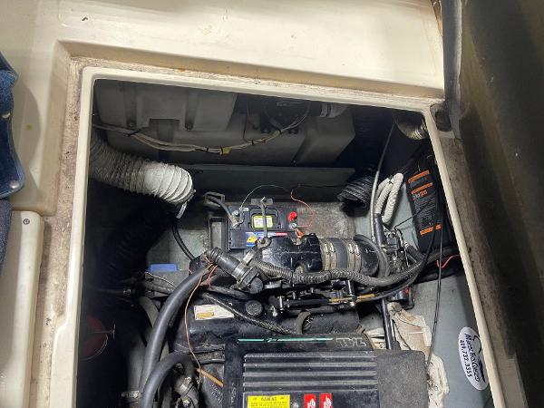 1988 Sea Ray 268 Express Cruiser - 24