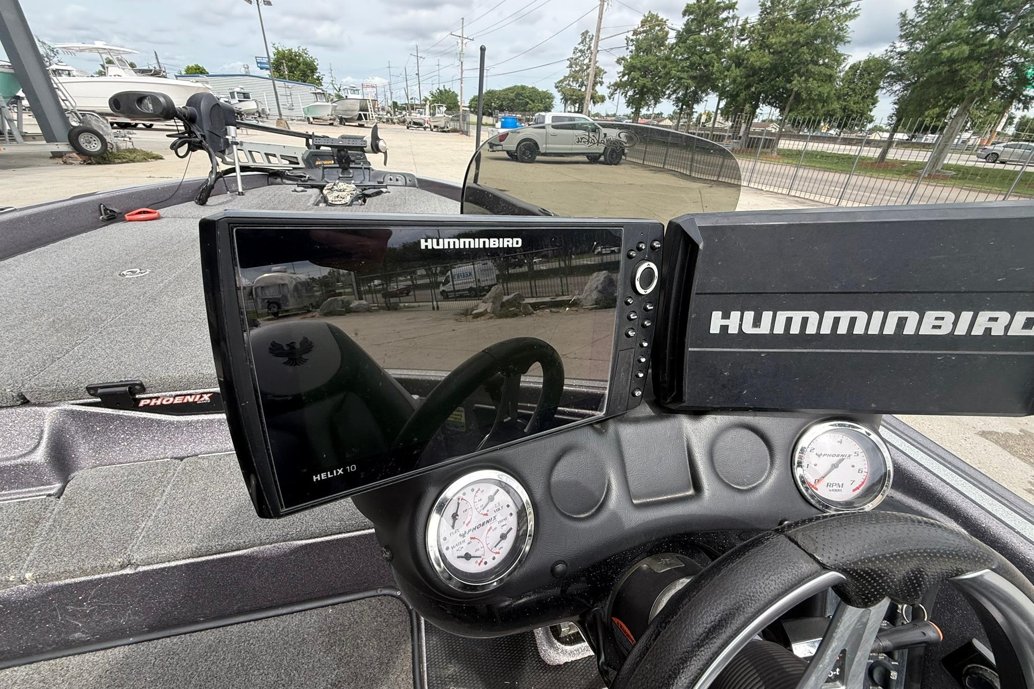 2018 Phoenix 919 ProXP boat dashboard with Humminbird Helix 10 fishfinder display.