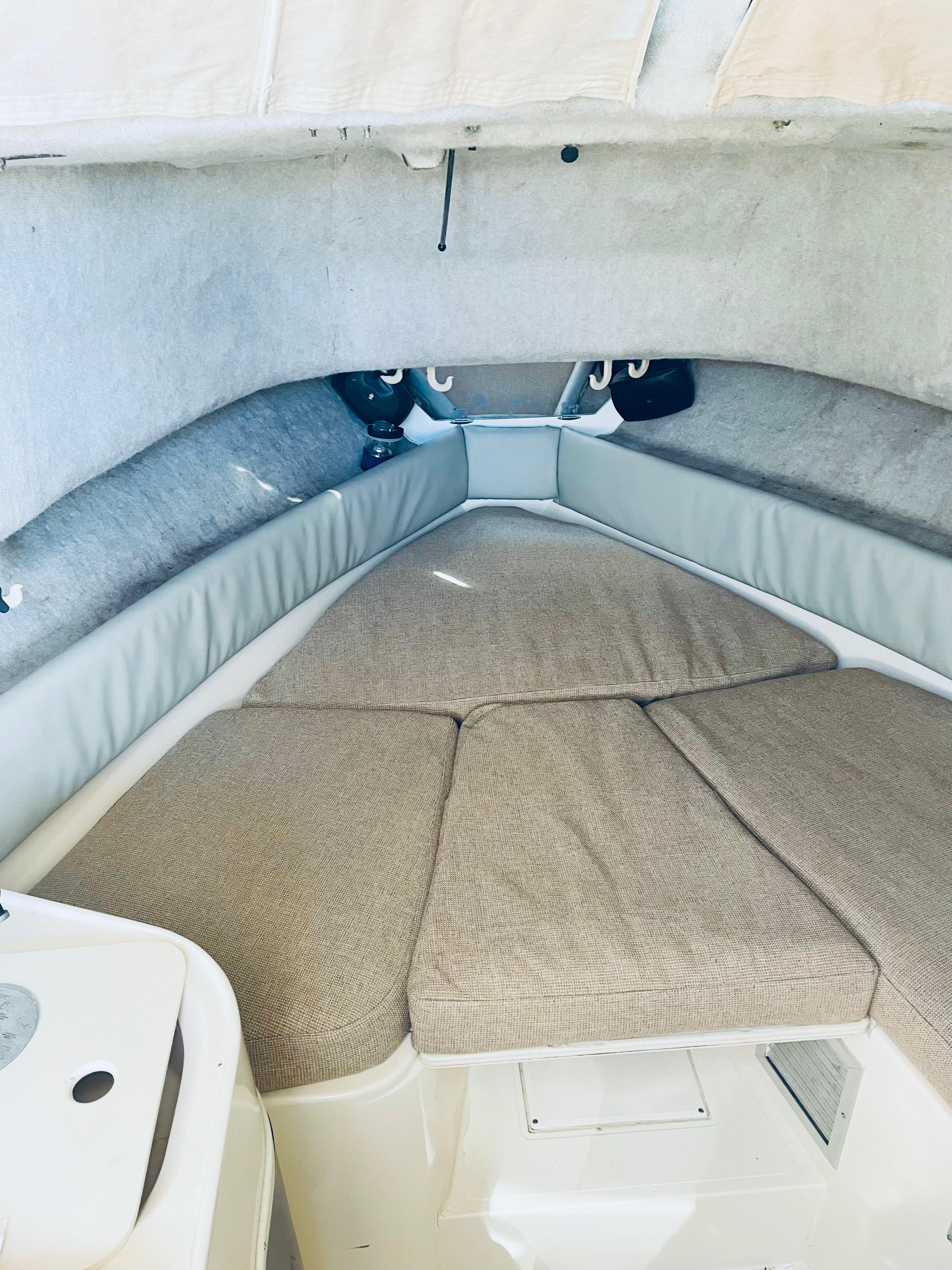 1990 Grady-White Marlin 280 - 10