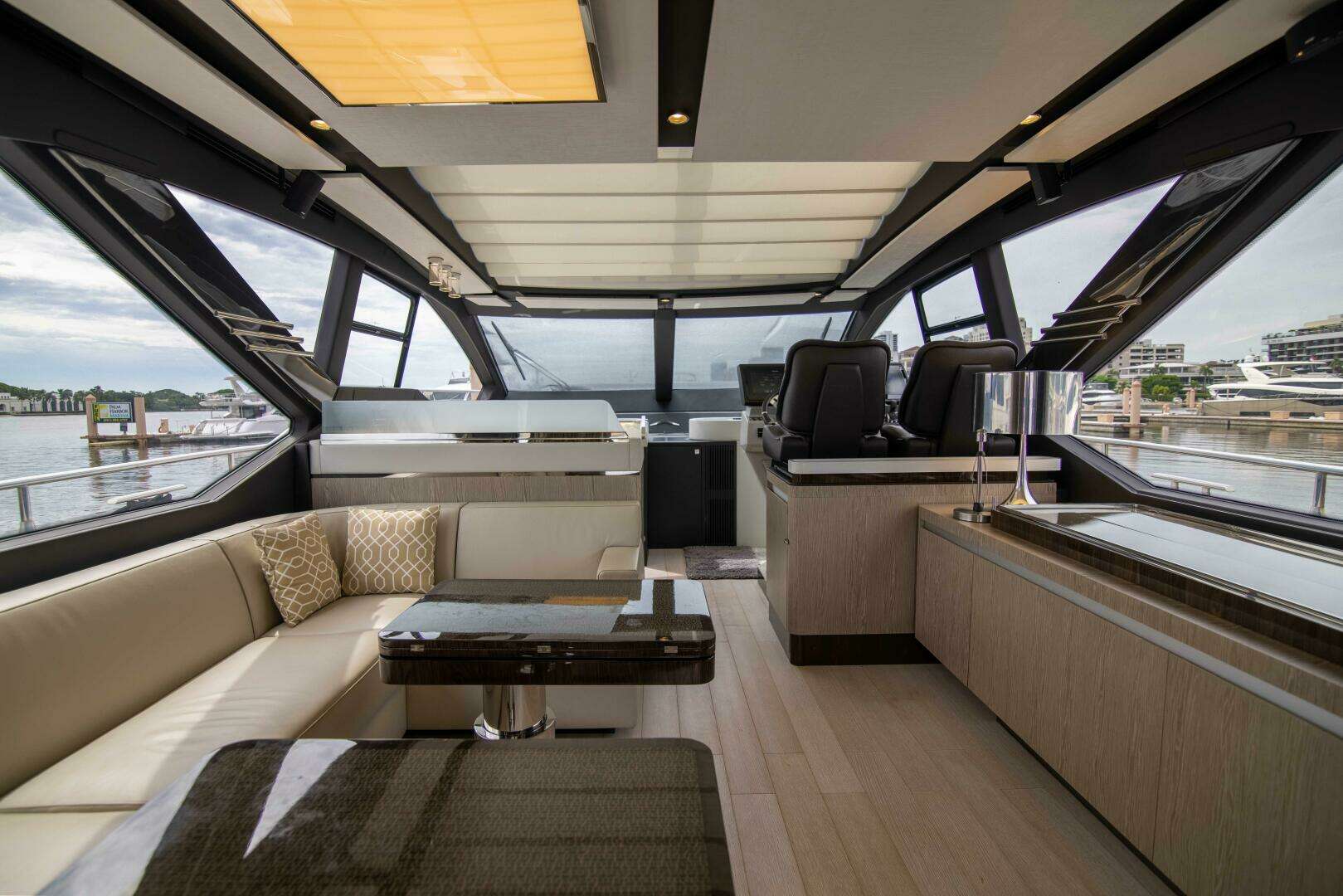 2019 Azimut S7 - Image 11
