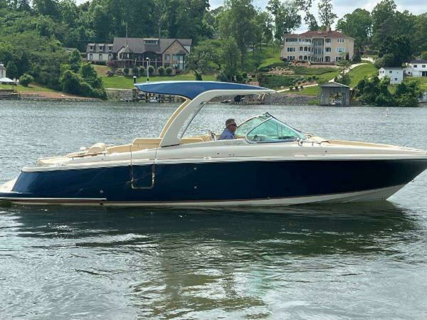 2020 Chris-Craft Launch 31 GT - Image 3