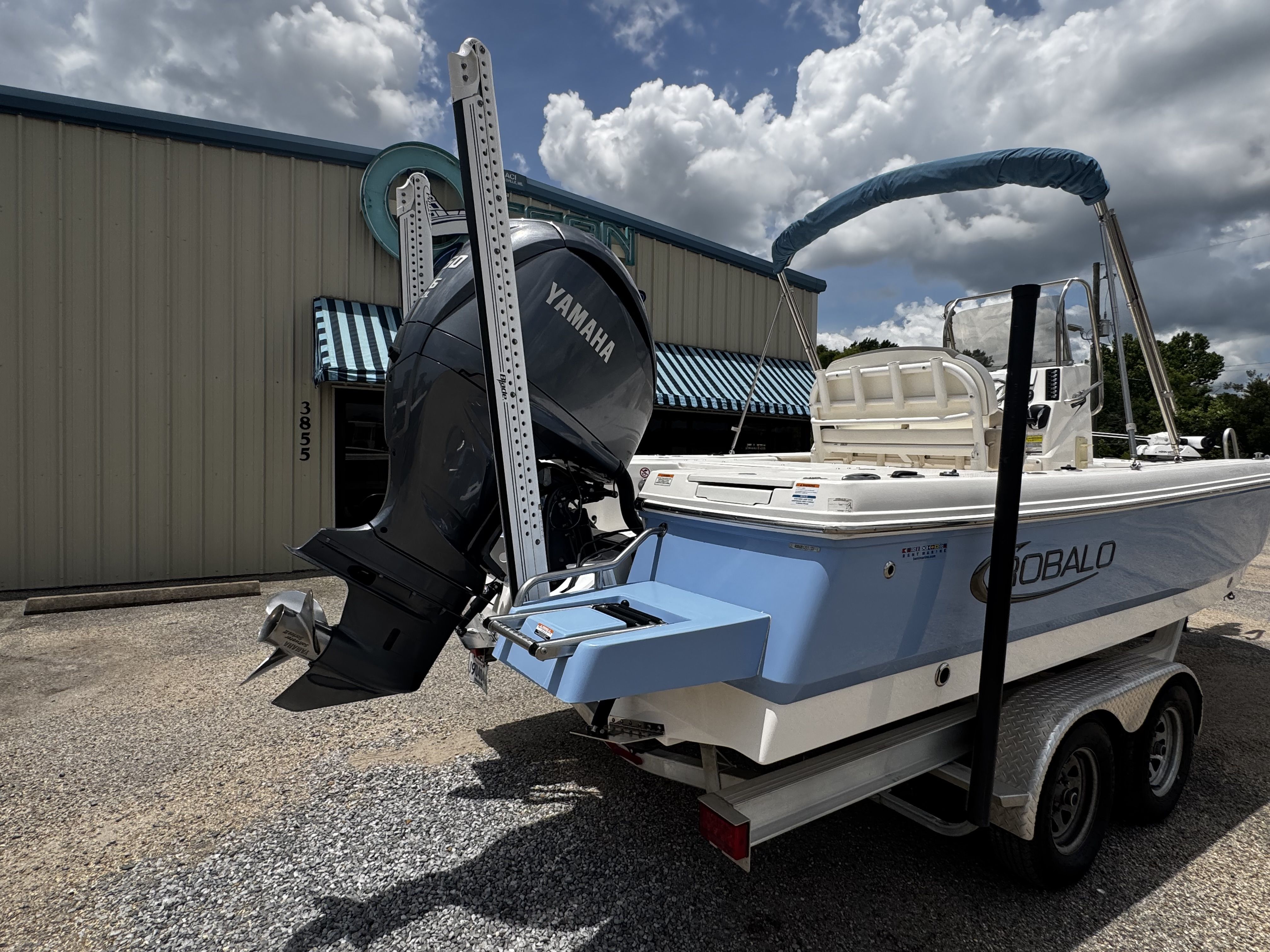 2022 Robalo Cayman 226 - 31
