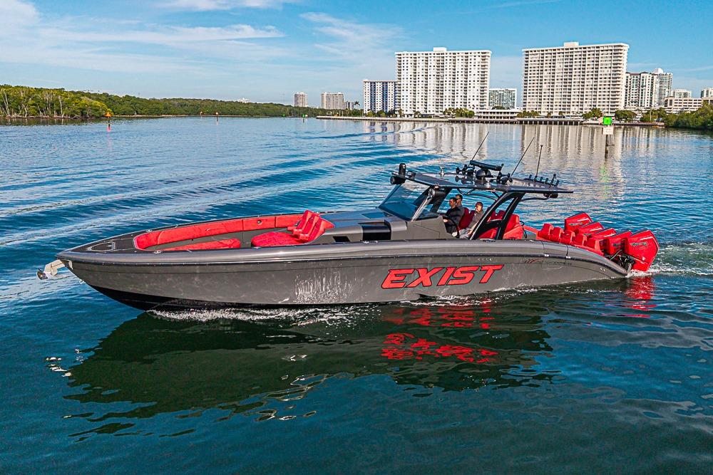 2021 Midnight Express 43 Solstice