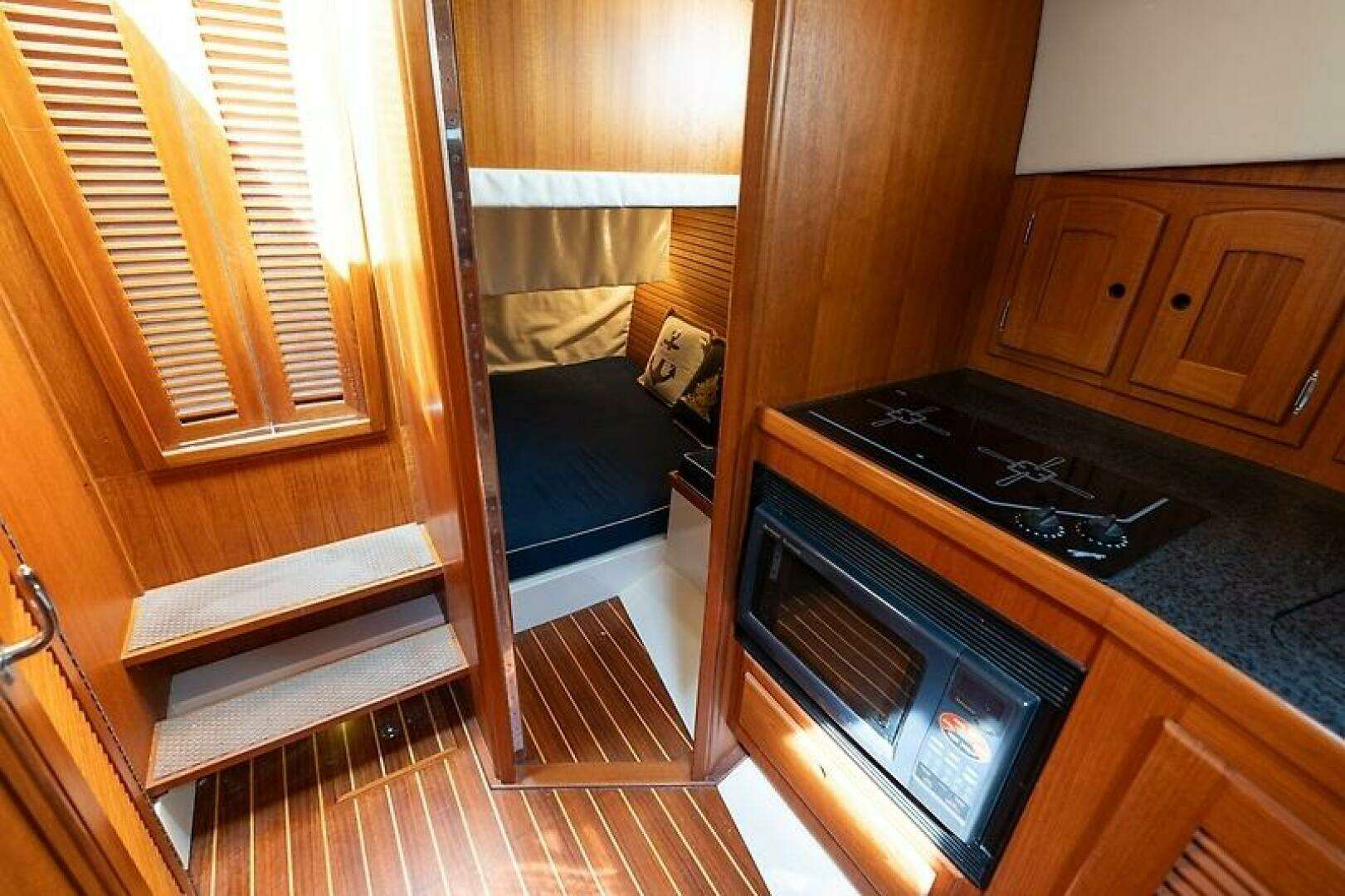 2002 San Juan 38 - Image 47