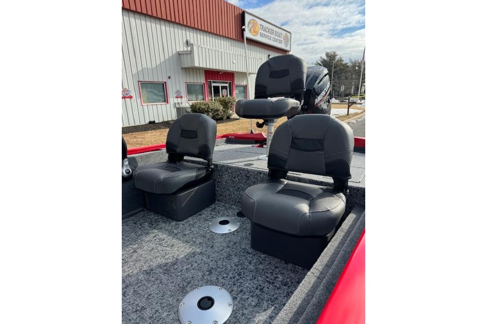 2026 Tracker Pro Team 175 Crappie Edition boat with three cushioned seats.