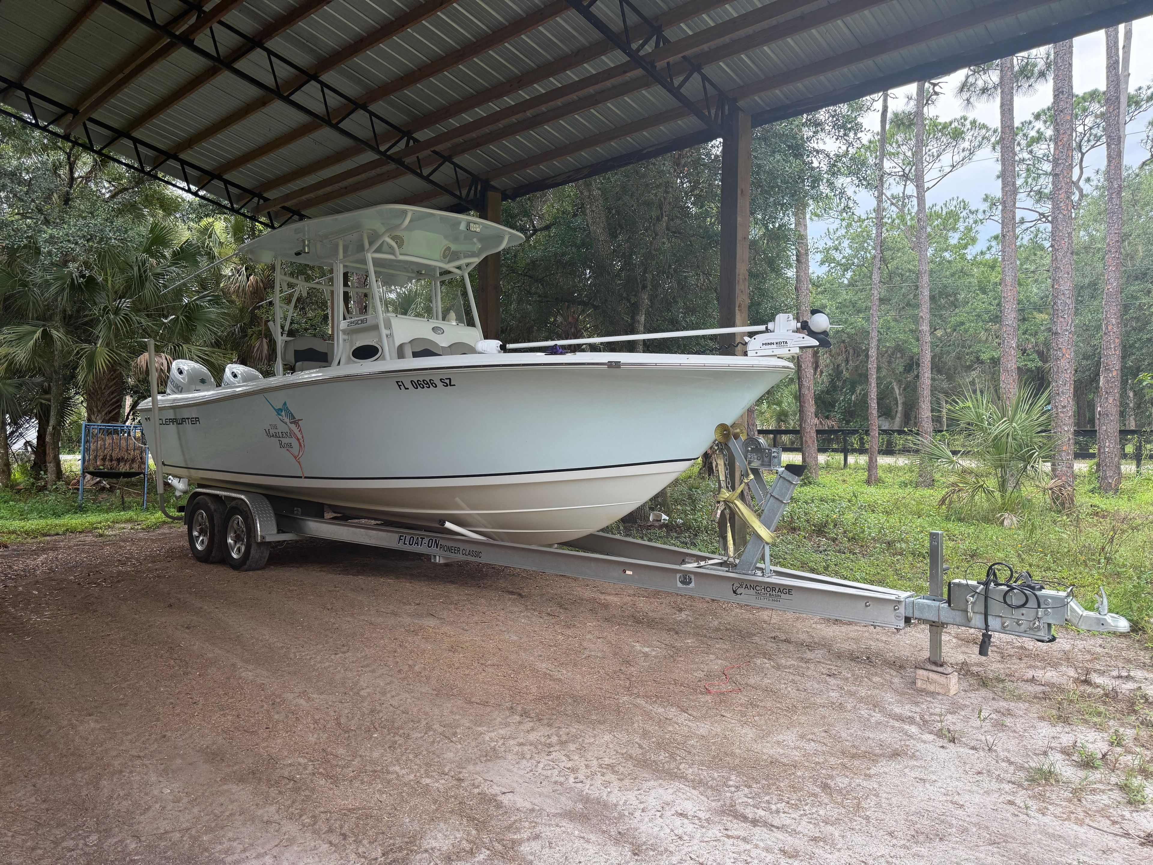 2021 Clearwater 2508 Center Console