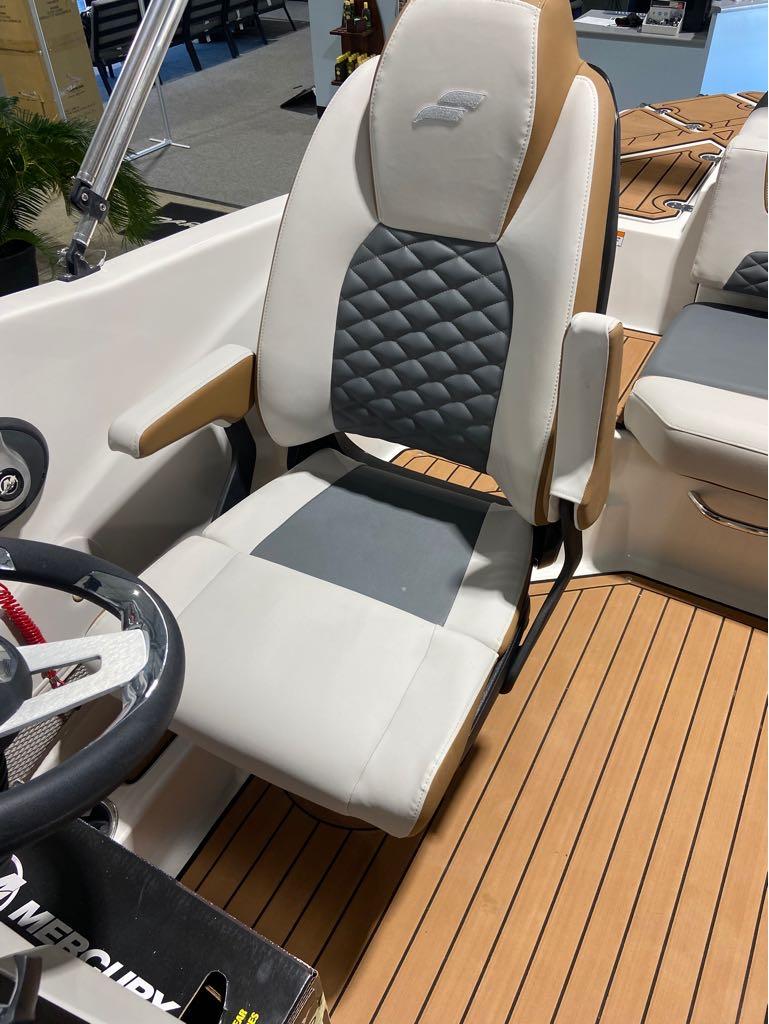 2024 Starcraft SVX 210 - 4