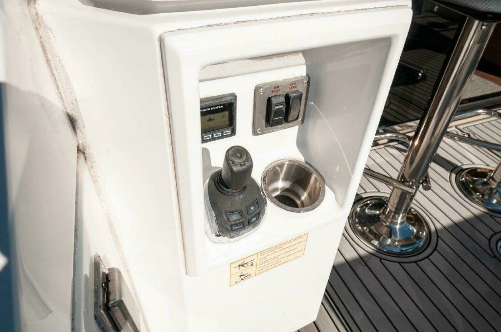 2020 Cruisers Yachts 60 Cantius - Image 36
