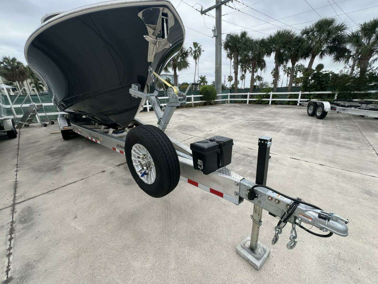 2023 Valhalla Boatworks V-33 - Image 40