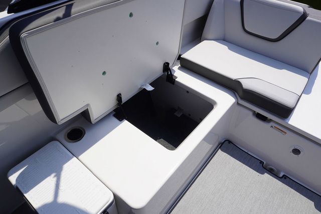 2025 Yamaha Boats AR250 - 8