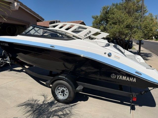 2025 Yamaha Boats 195S - 4