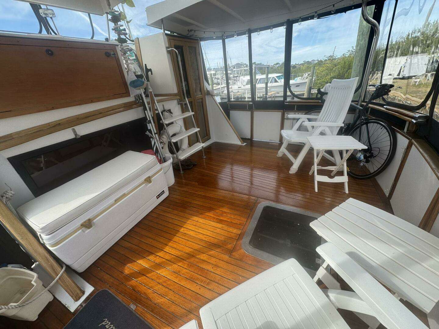 1987 President 41 Double Cabin Motor Yacht - Image 18