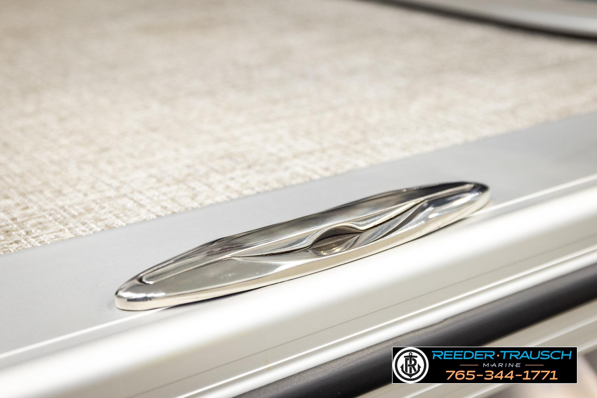 Close-up of 2026 Avalon LSZ QL boat cleat, showcasing sleek design and craftsmanship.