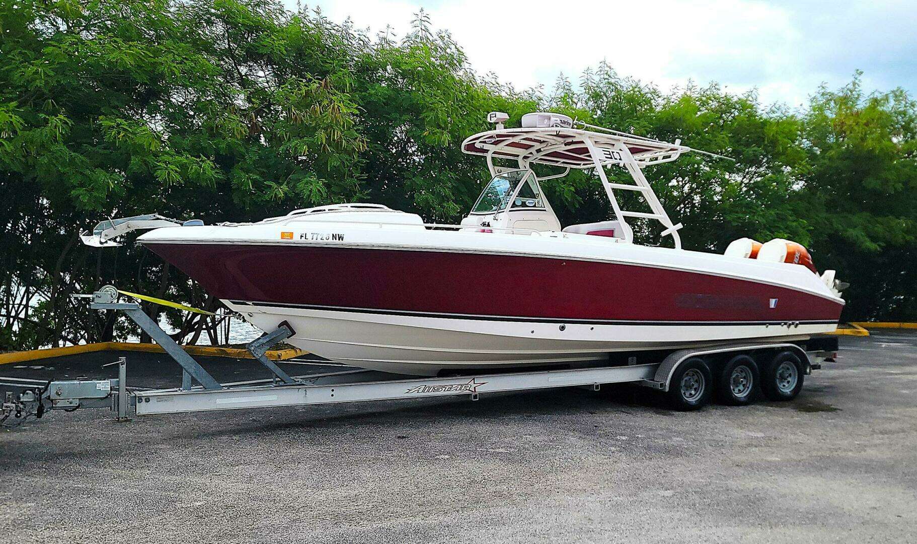 2008 Wellcraft 30 Scarab Sport - Image 2