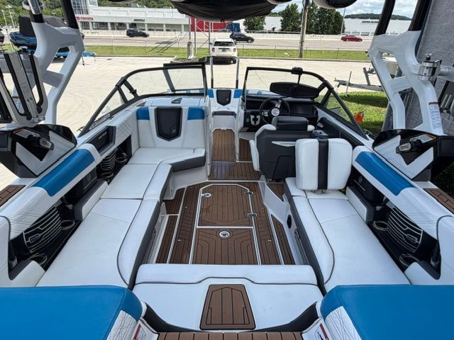 2017 Nautique Super Air Nautique G23 - 6
