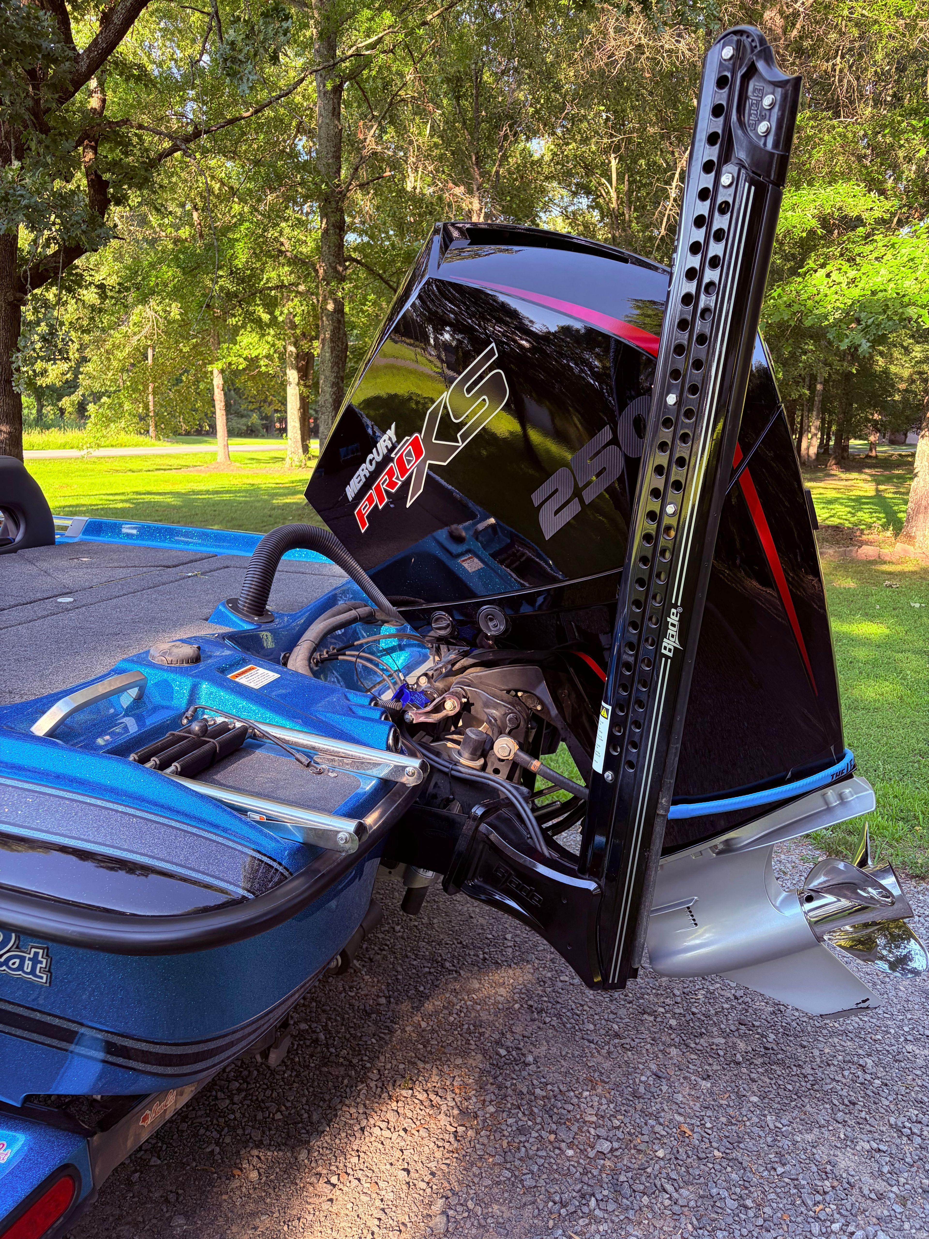 A 2023 Bass Cat Cougar FTD with a Mercury Pro XS 250 engine.