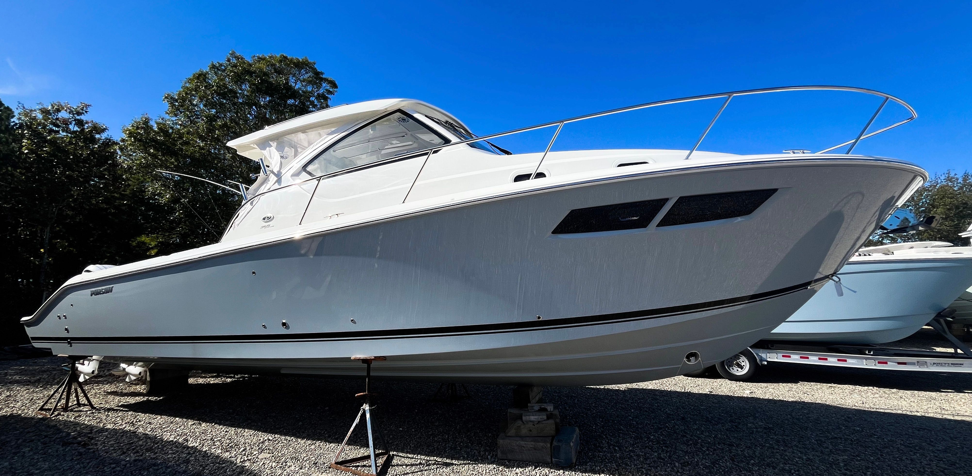 2025 Pursuit OS 355 Offshore