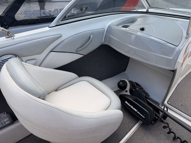 2011 Bayliner 184SF - 7