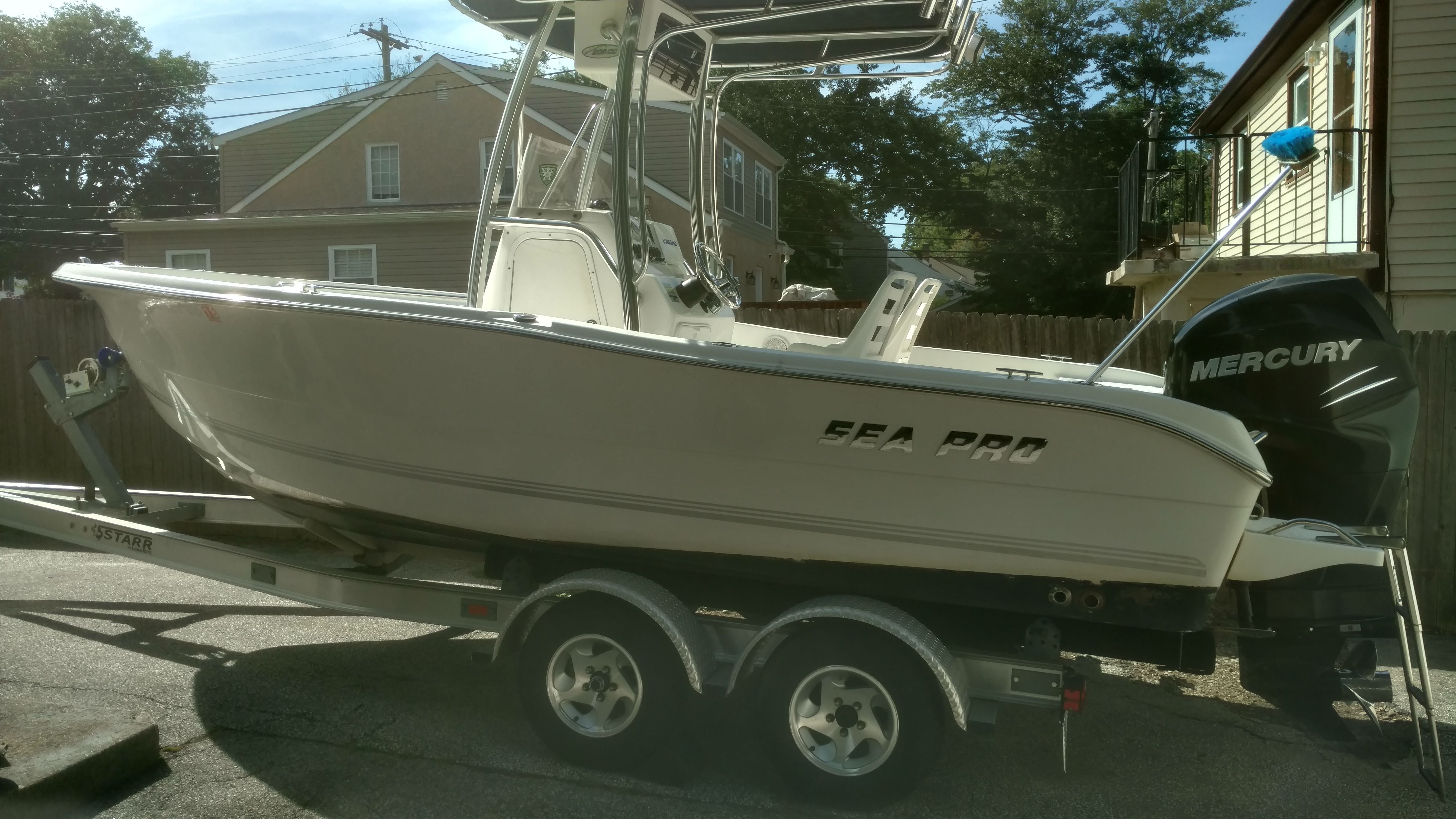 2008 Seapro Center Console - 4