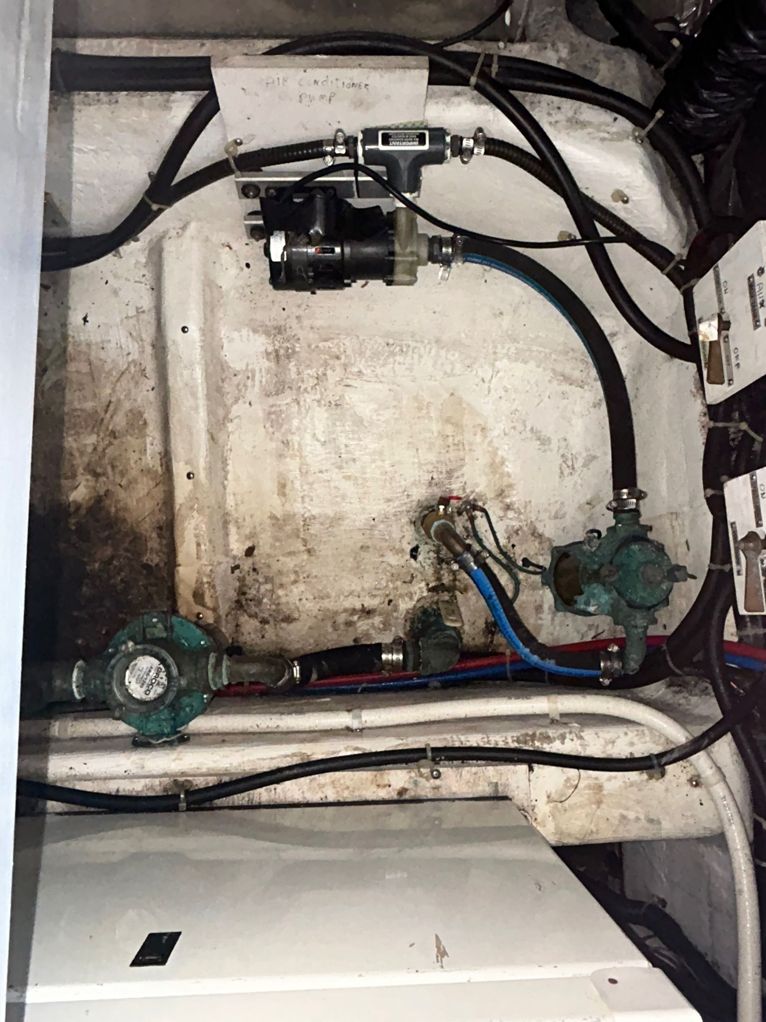 Engine room of Carver 356 Aft Cabin Yacht, year 2000.
