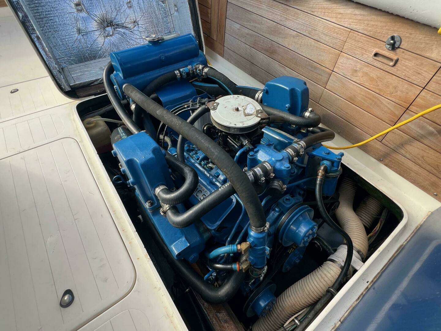 1984 Bertram 26 Express Moppie - Image 13