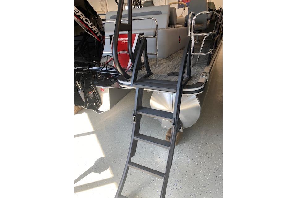 2026 Bentley Pontoons Legacy 223 Swingback with ladder and Mercury engine.