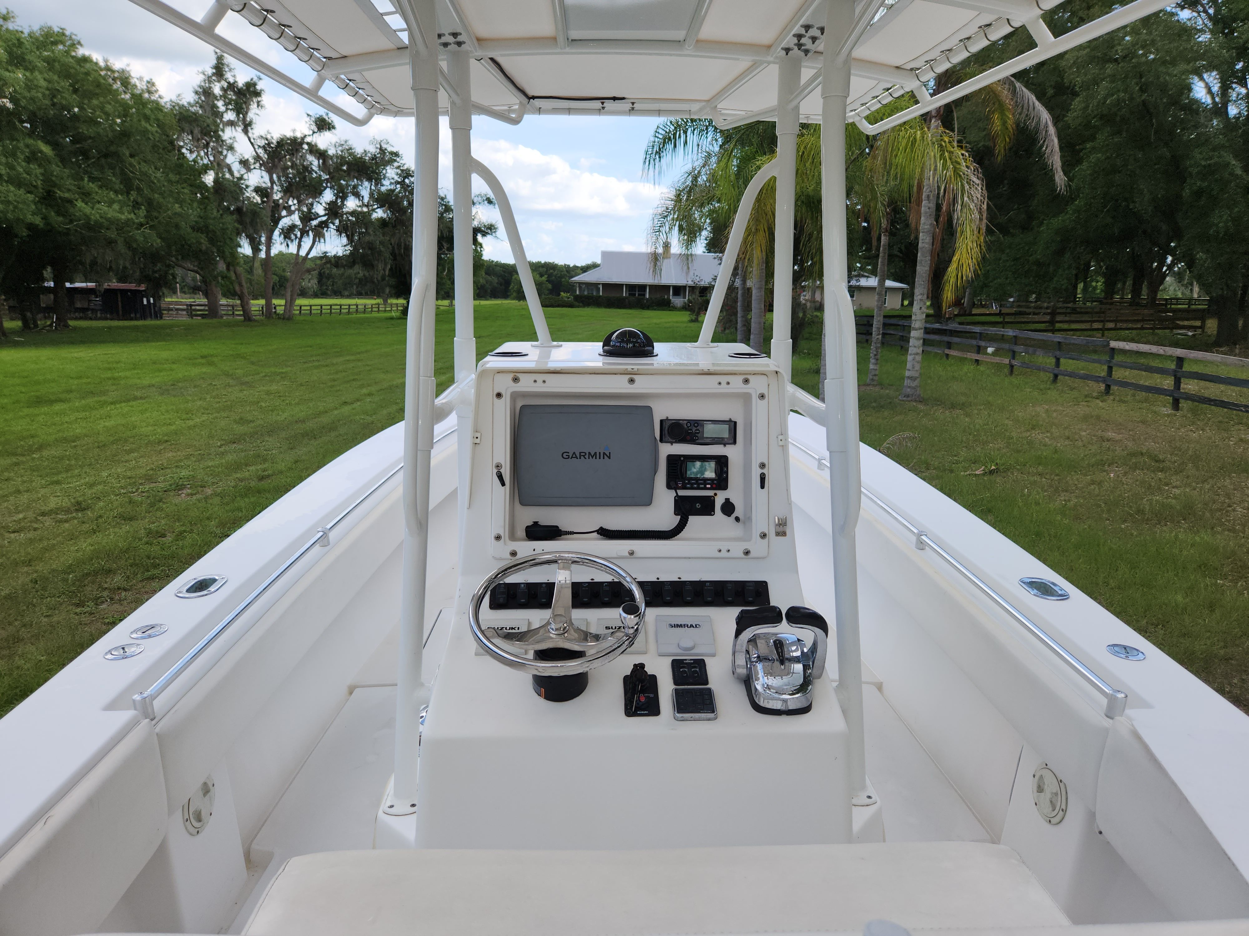 2005 Contender 27t - 12