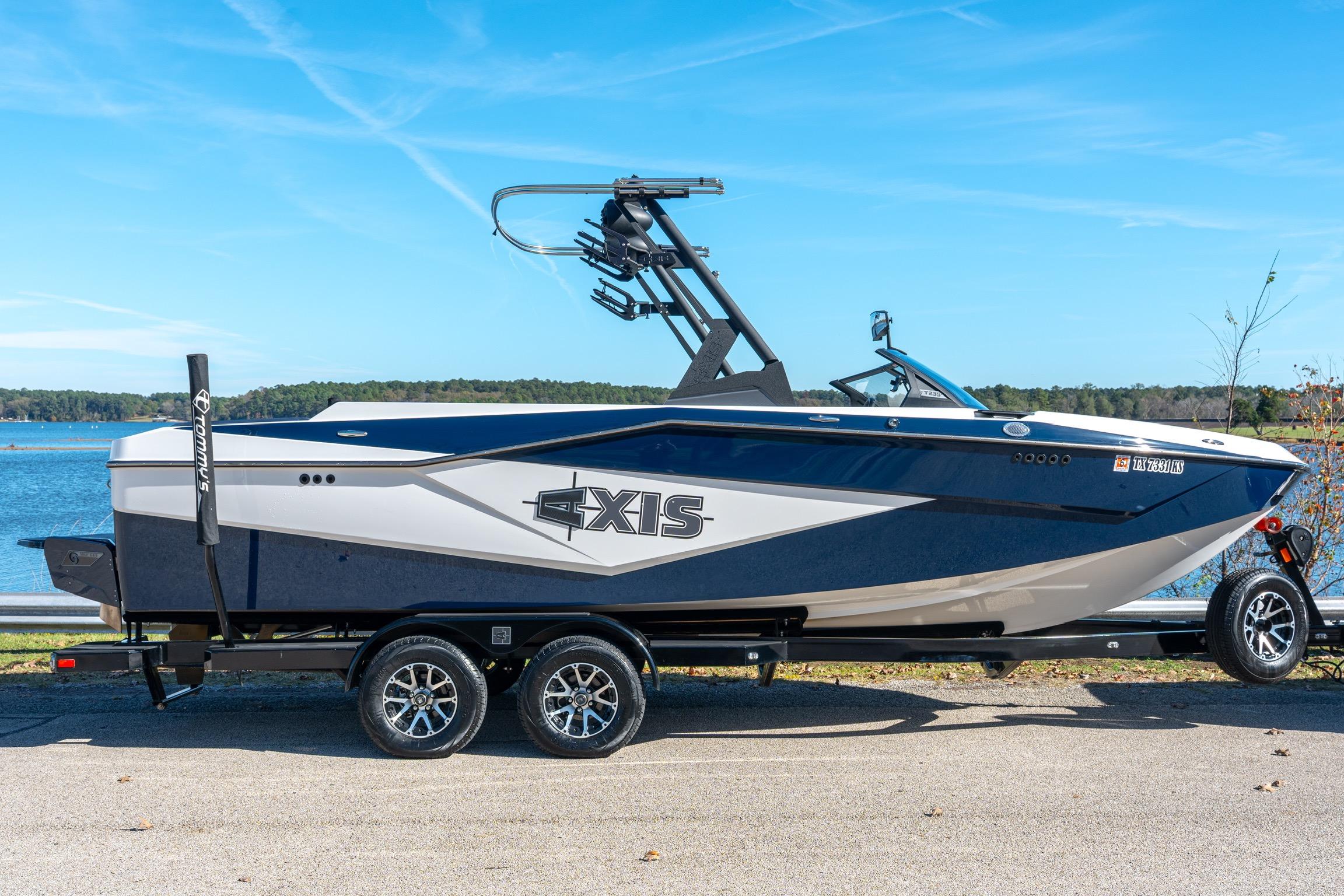 2023 Axis T235