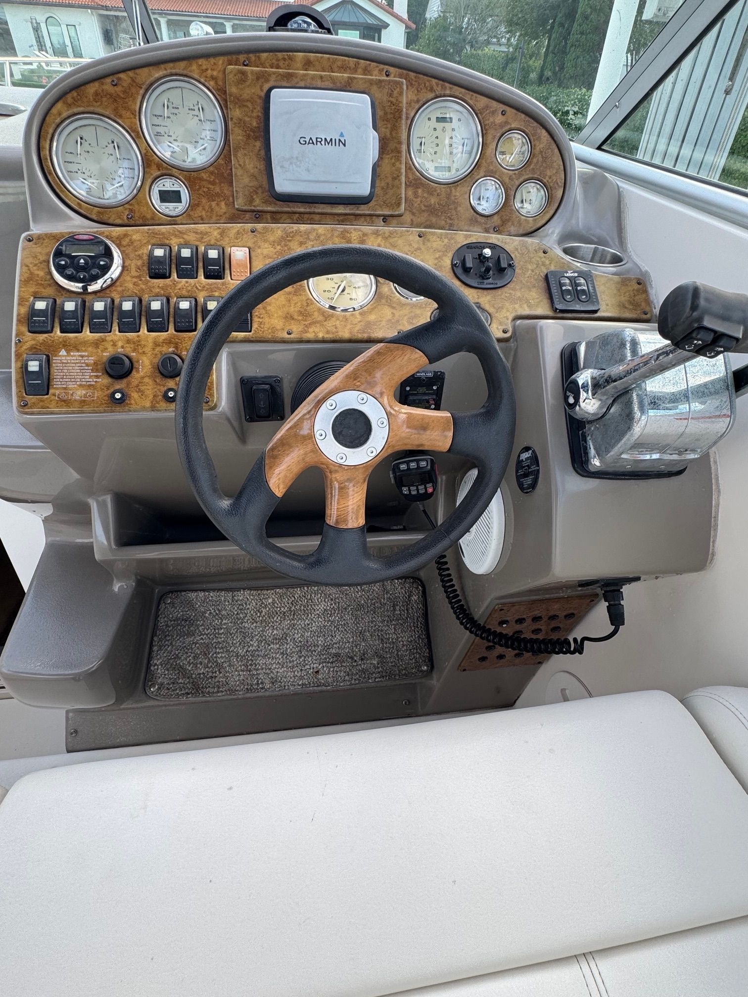 2007 Rinker 300 Express Cruiser - 5