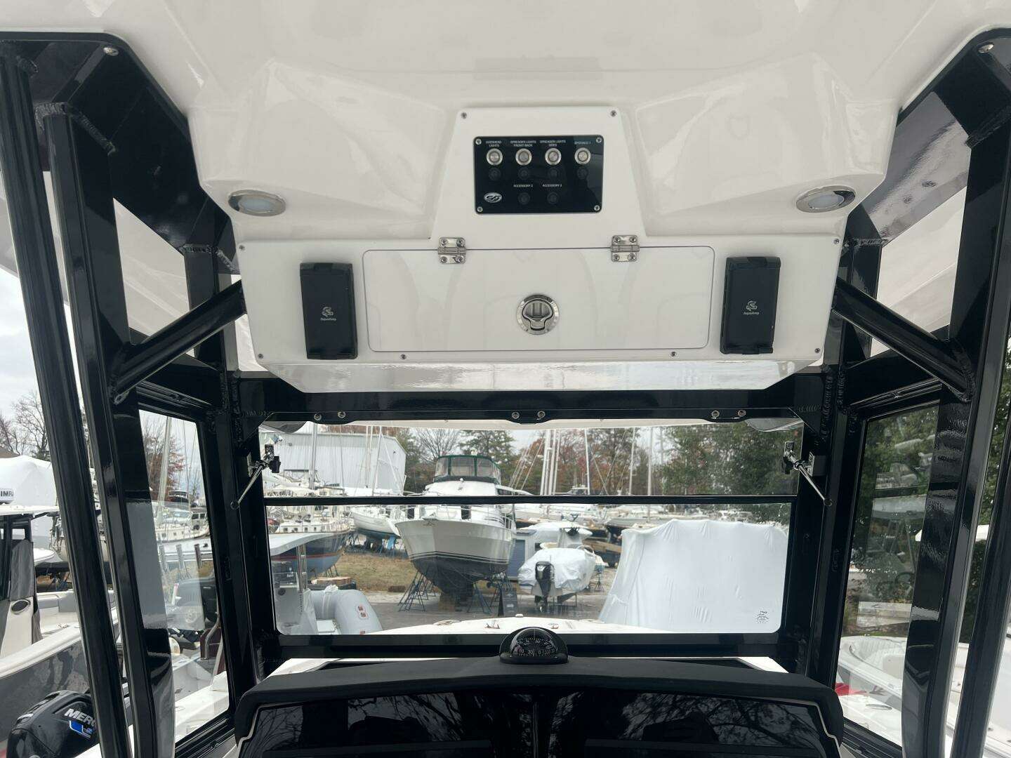2025 Sea Fox 328 Commander - Image 17