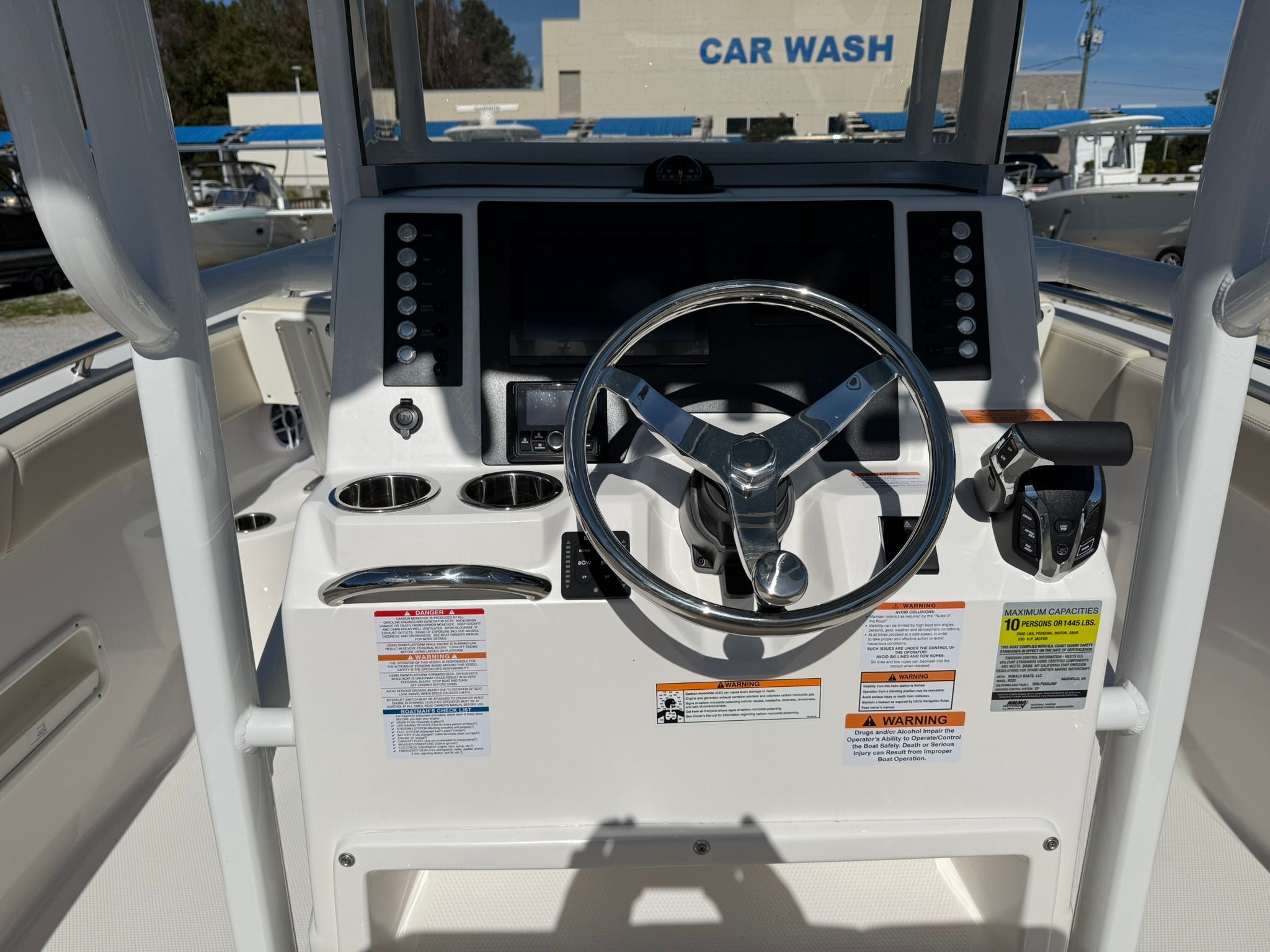 2026 ROBALO 222 CC - Image 17