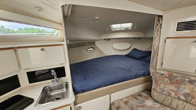 1999 Bayliner 3055 Ciera - 13