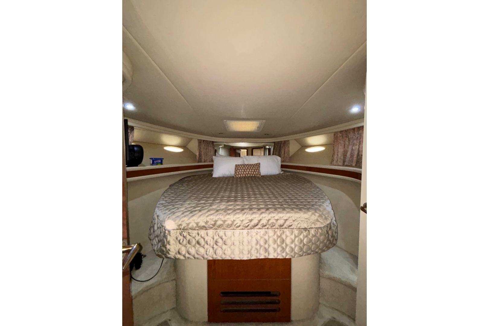 1999 Sea Ray 480 Sedan Bridge - Image 69