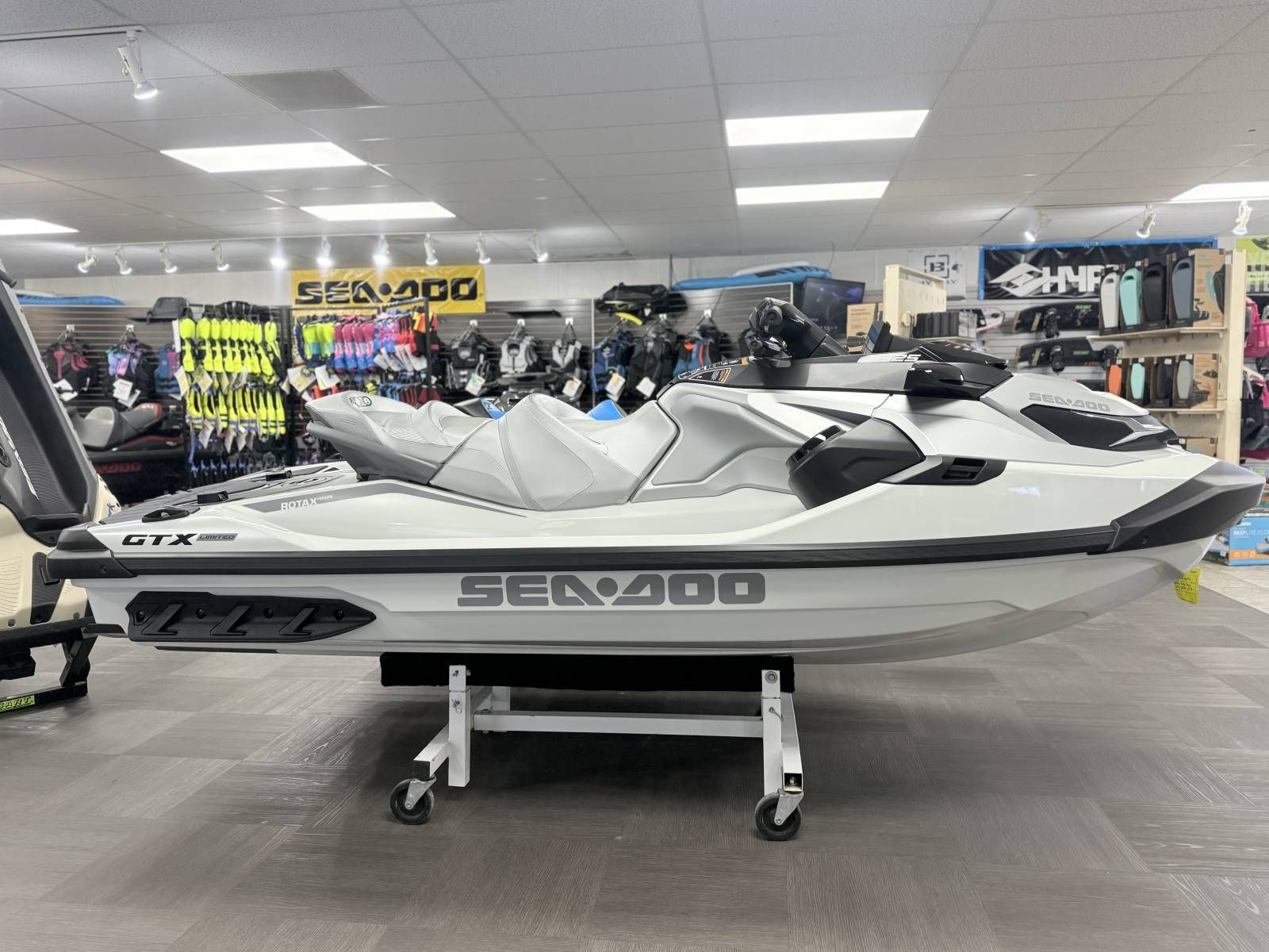 2026 Sea-Doo 26tc - Gtx Ltd 325 W/snd - White Pearl - 3