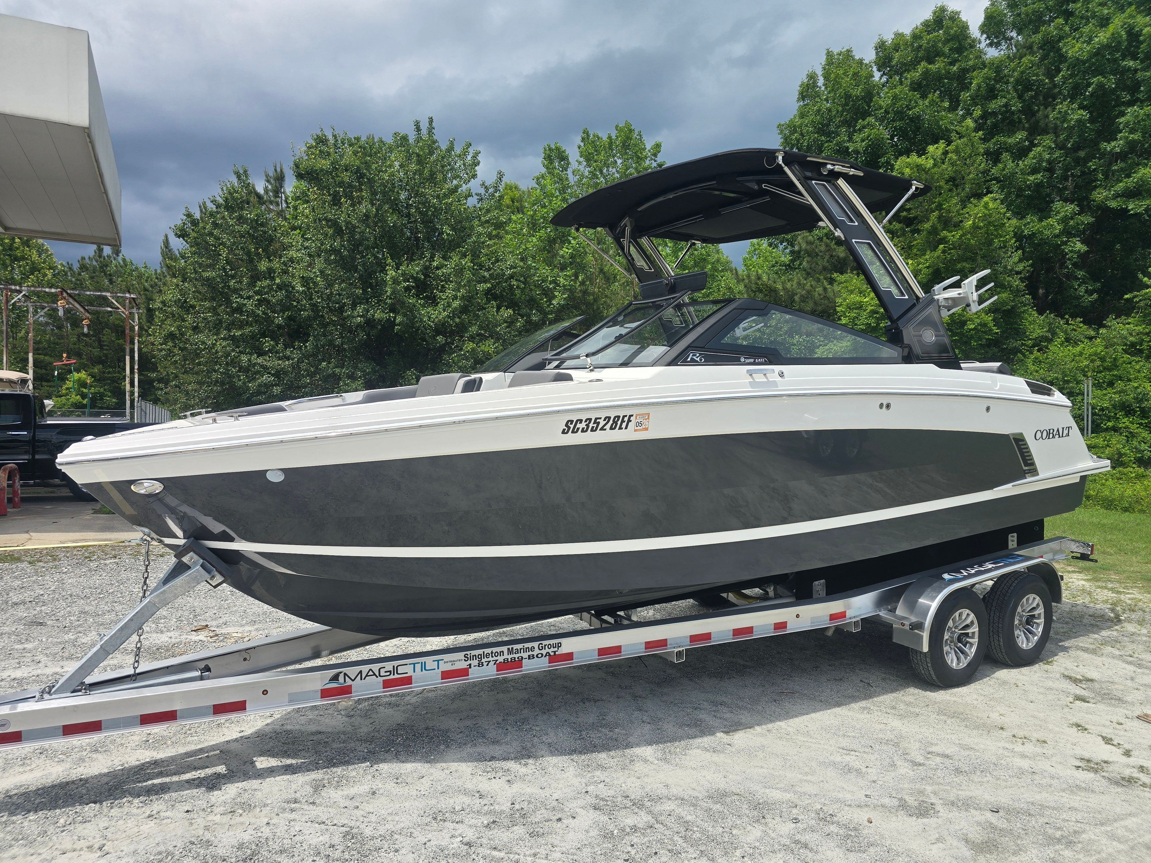 2024 Cobalt R6 Surf