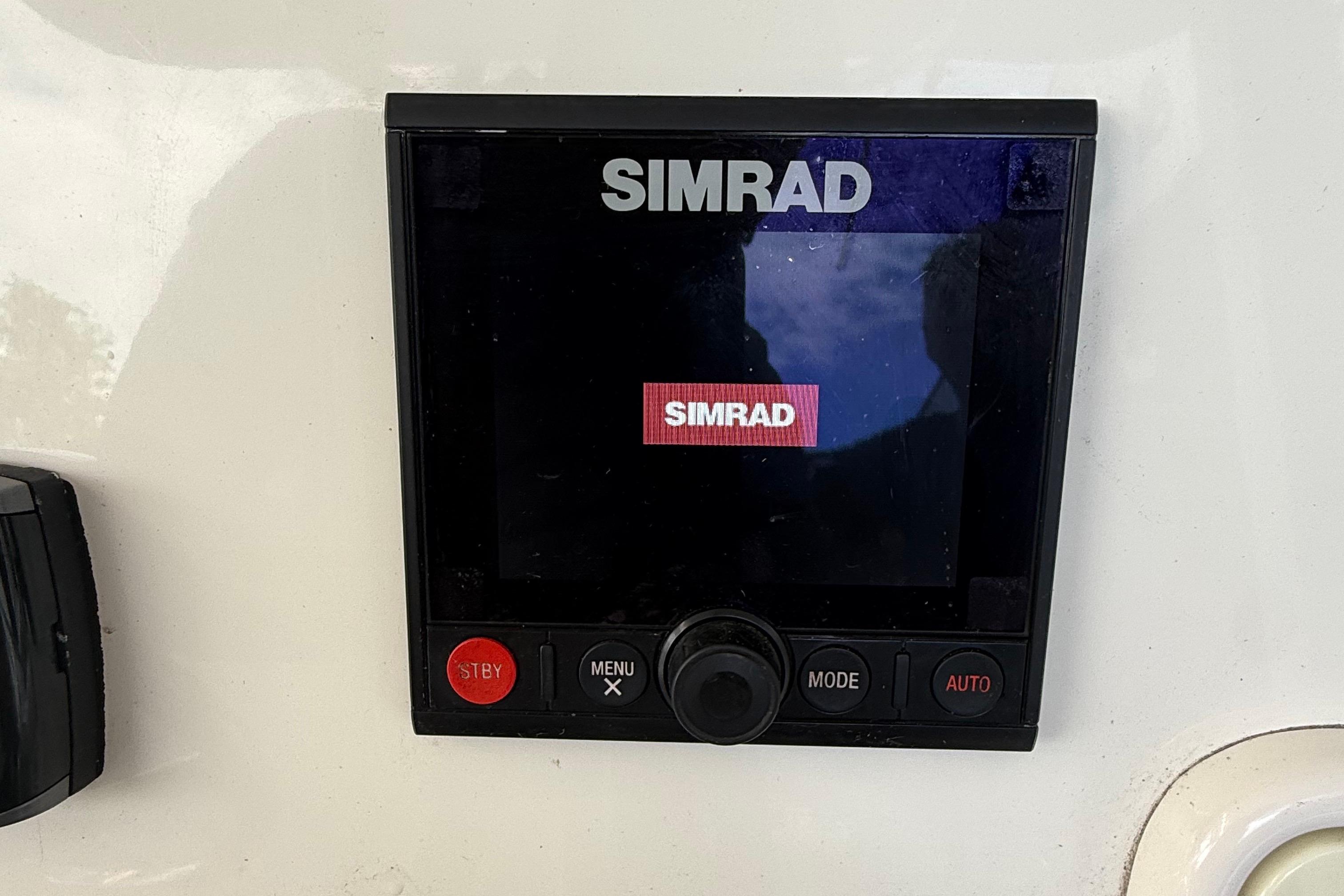 Simrad display on 2008 Century 2901 Center Console boat dashboard.