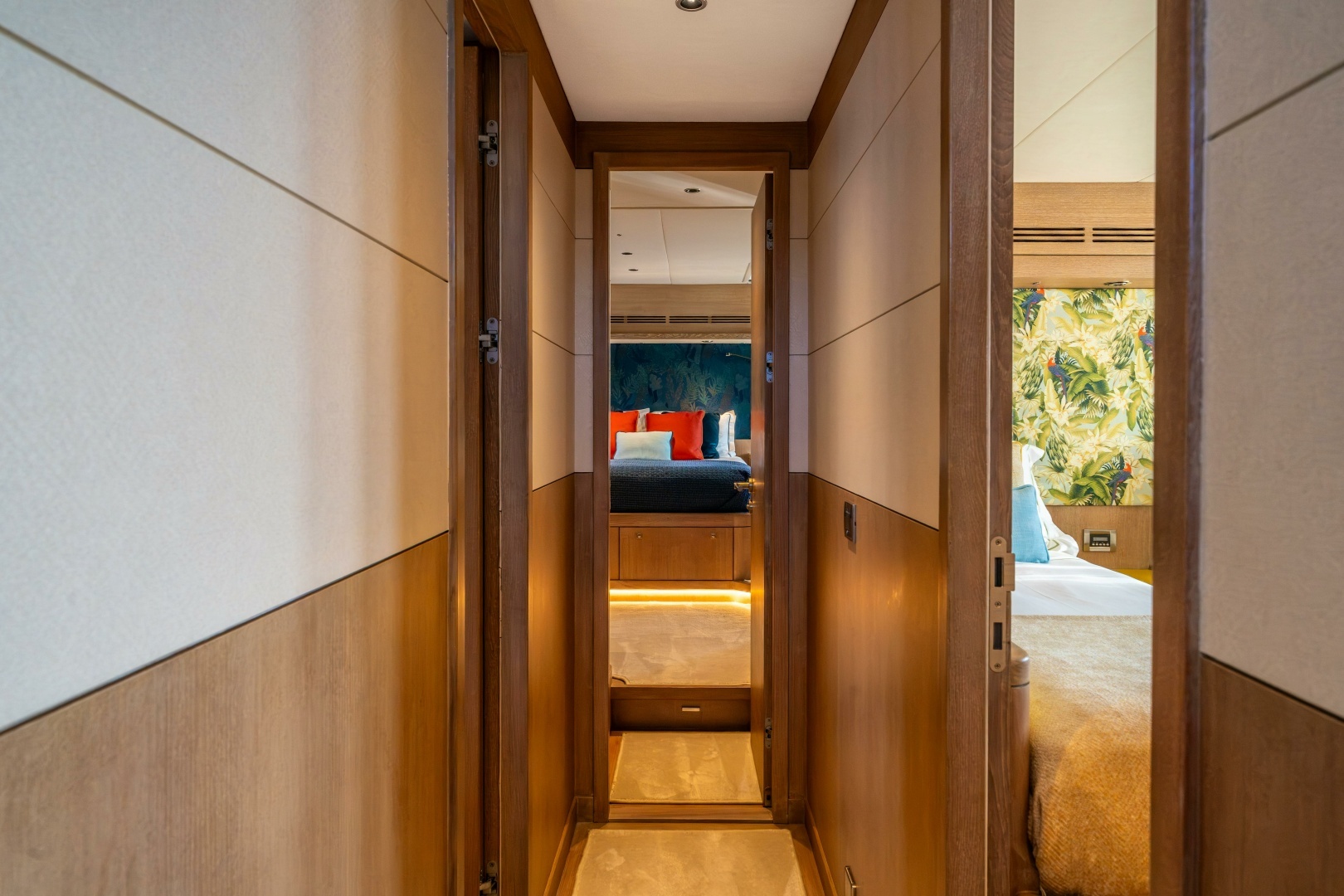 2013 Oyster Yachts Oyster 885 - Image 29