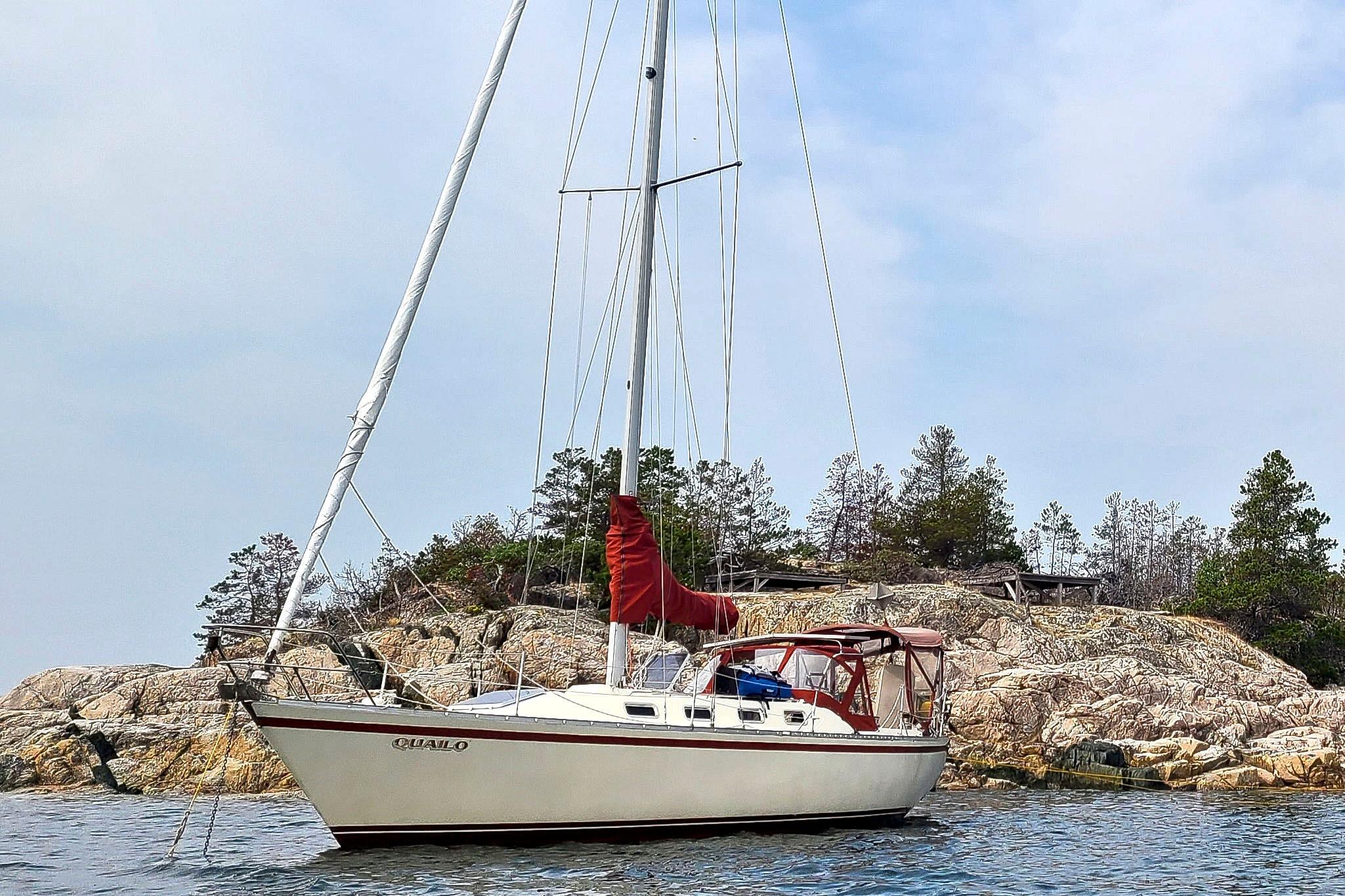 1982 Canadian Sailcraft CS 36
