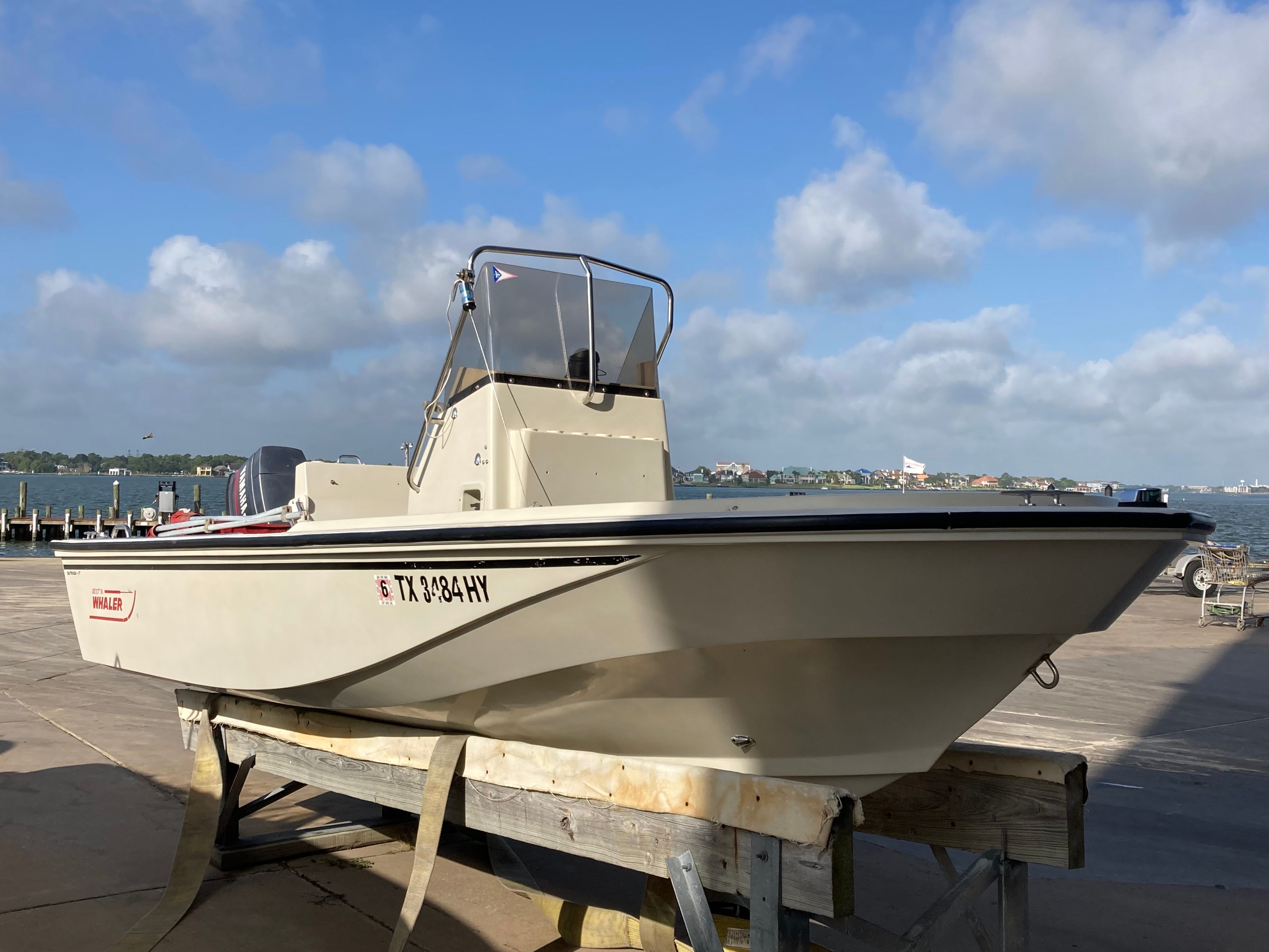 1990 Boston Whaler Outrage - 4