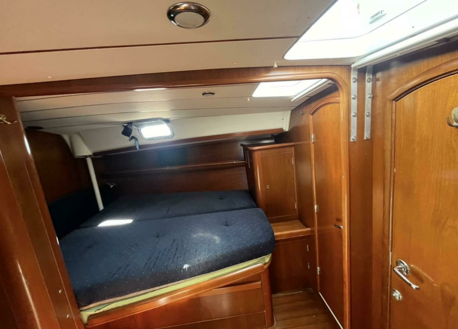 1998 Beneteau Oceanis 50 - Image 5