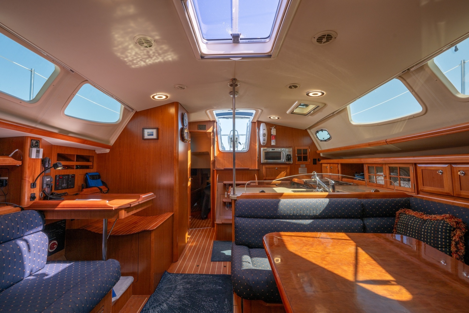 2008 Hunter 45 DS - Image 16