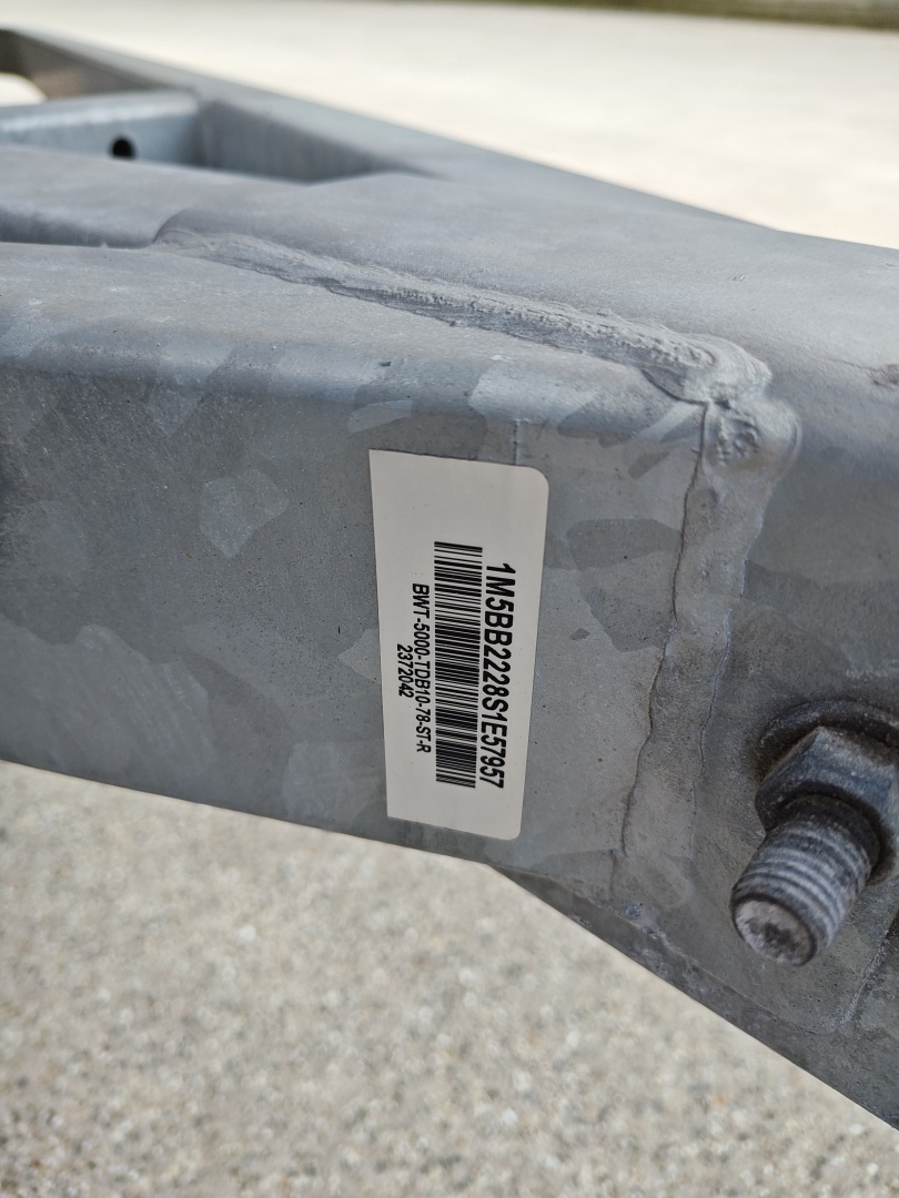 2025 Boston Whaler Montauk - Image 3