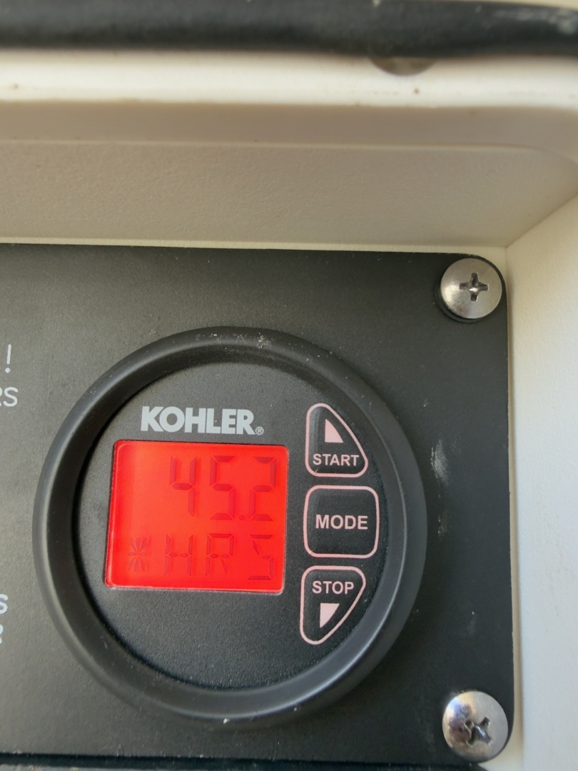 2016 Boston Whaler 350 Outrage - Image 85