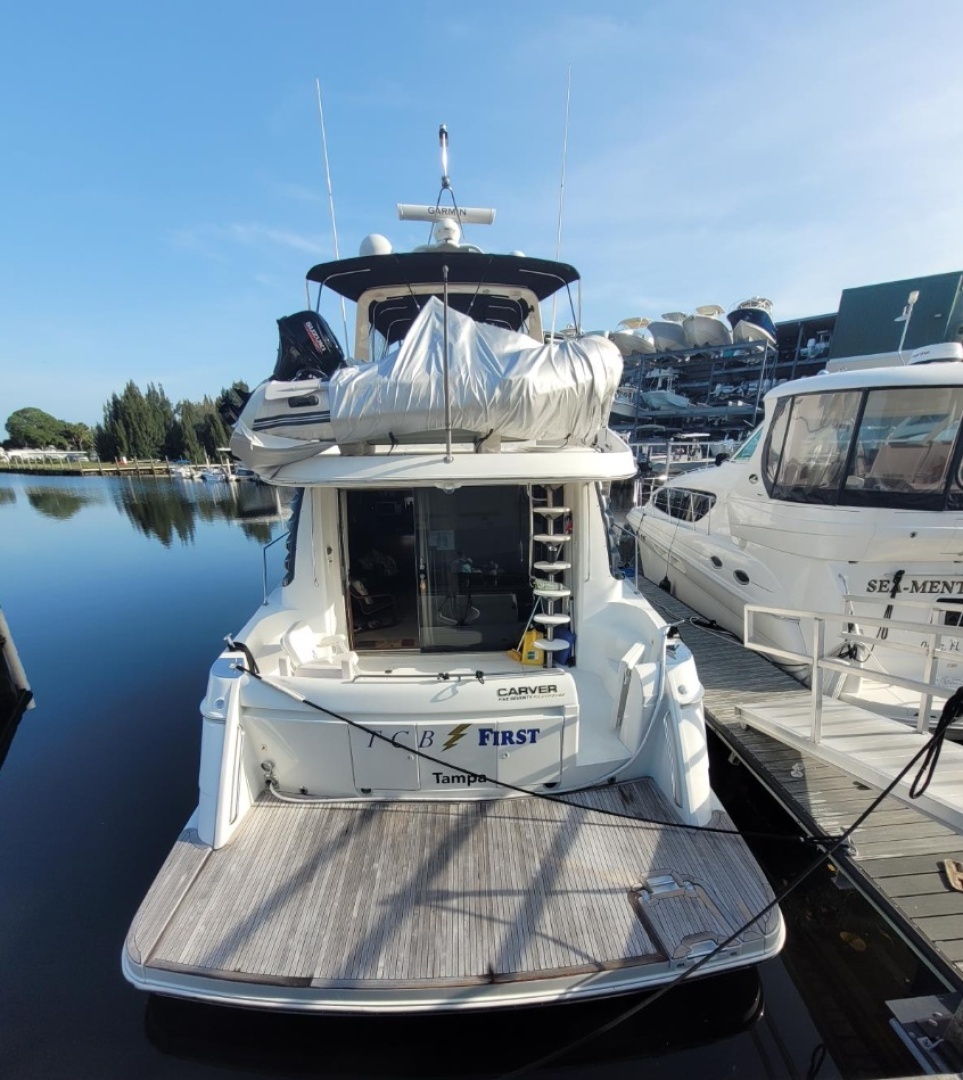 2001 Carver 570 Voyager Pilothouse - Image 4