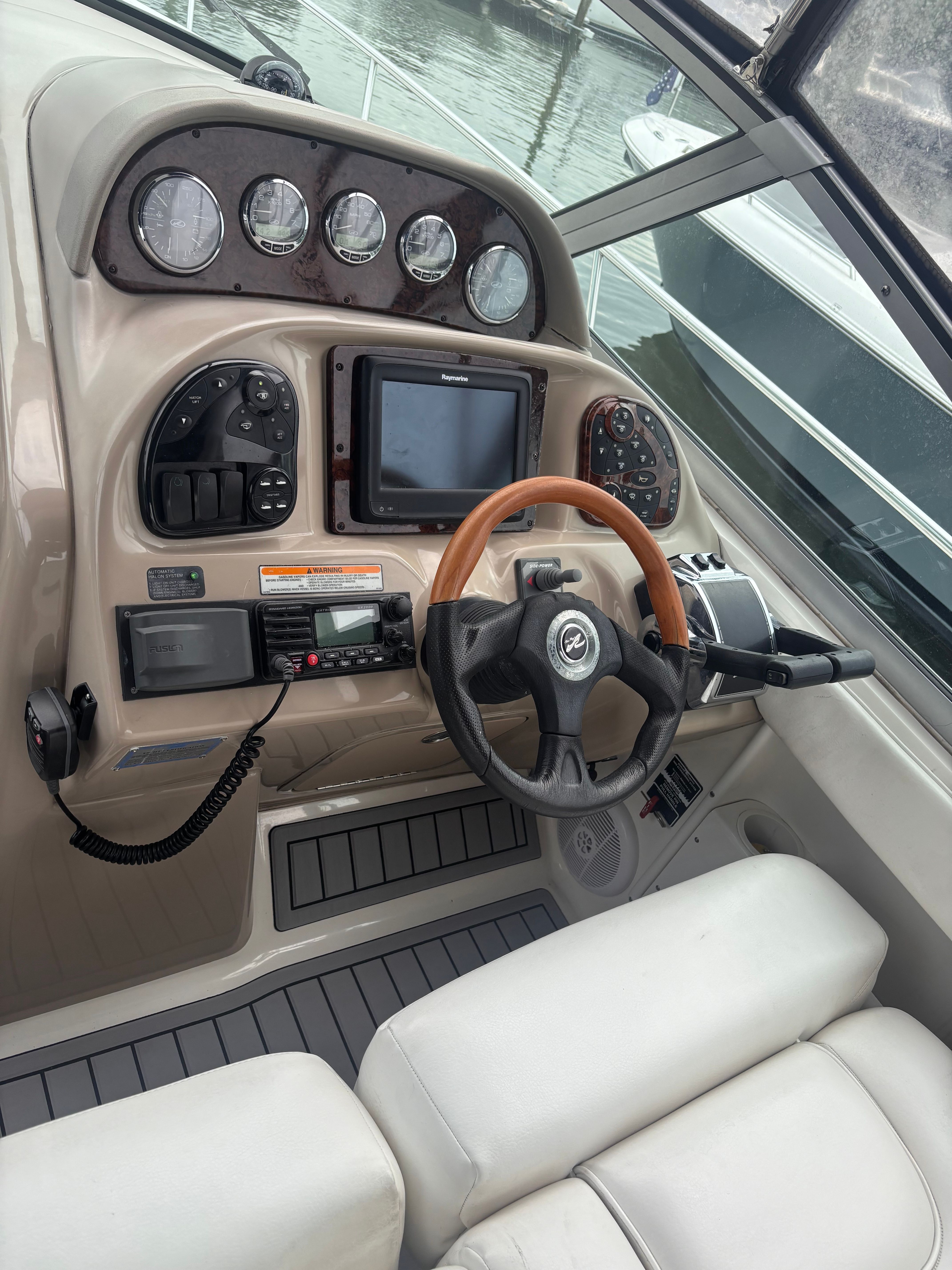 2005 Sea Ray 300 Sundancer - 8